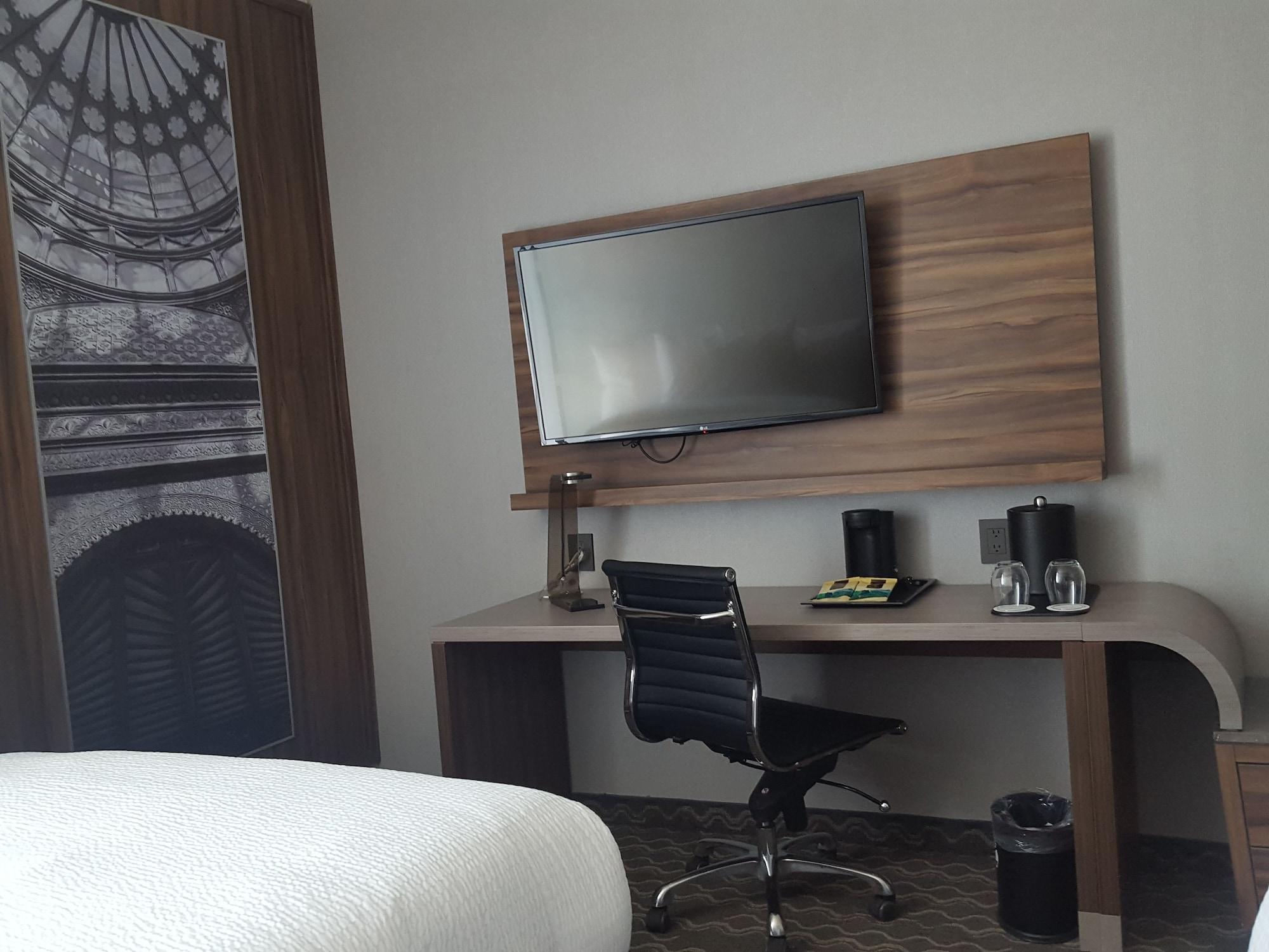 Courtyard By Marriott Mexico City Toreo Экстерьер фото