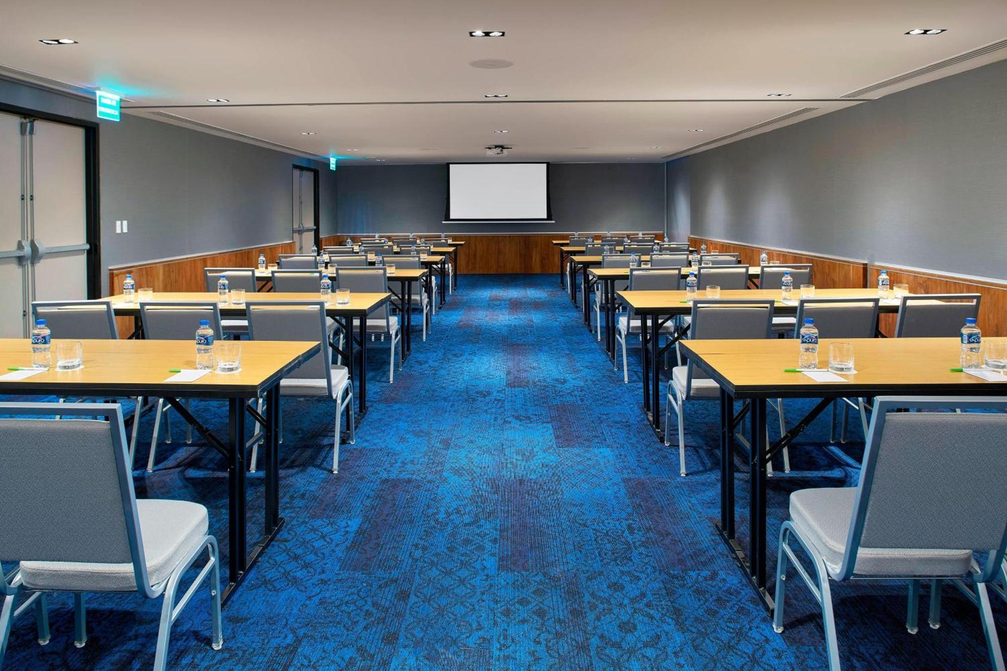 Courtyard By Marriott Mexico City Toreo Экстерьер фото